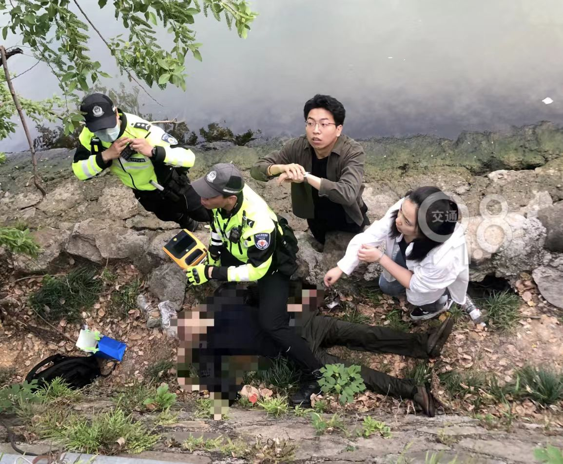 配图3