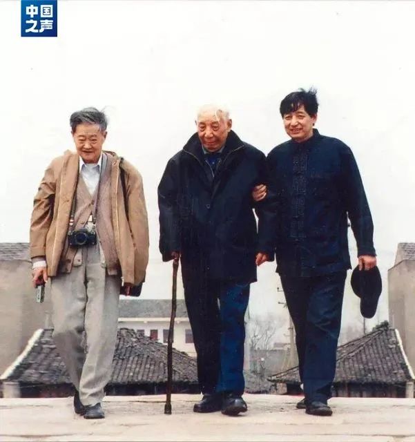 “运河三老”，从左至右分别为罗哲文、郑孝燮、朱炳仁.jpg